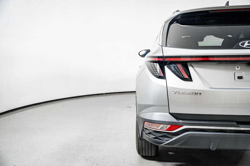 Certified 2023 Hyundai Tucson SEL AWD/4WD image 12