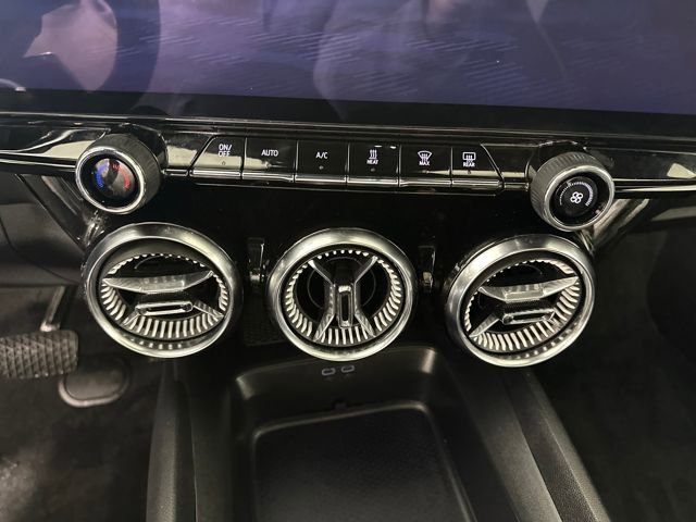 Used 2024 Chevrolet Blazer EV LT image 23