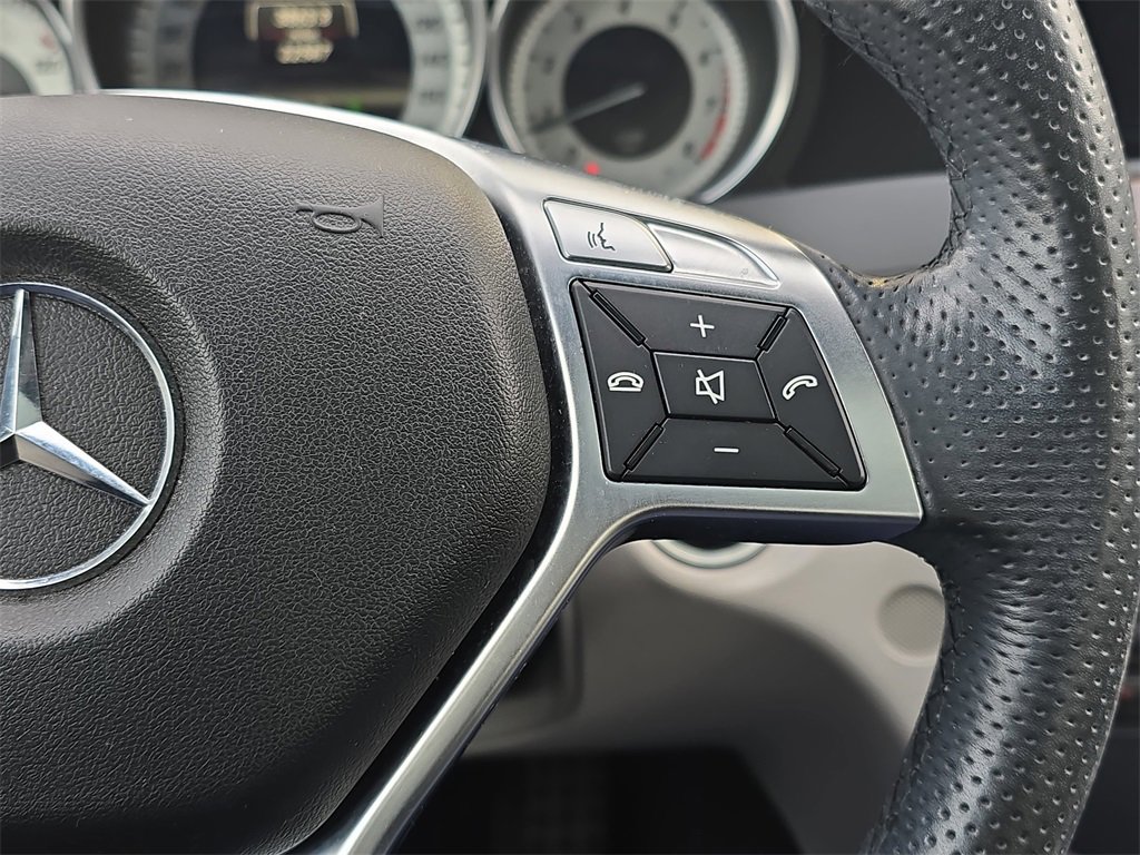 Used 2013 Mercedes-Benz C 250 Sedan image 17
