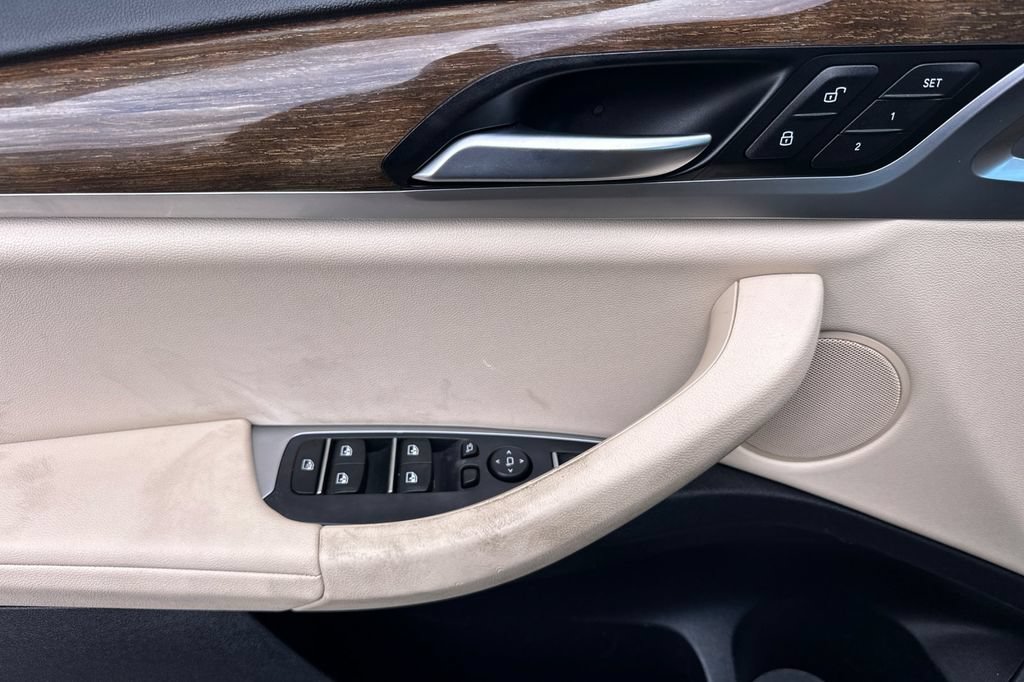 Used 2018 BMW X3 xDrive30i AWD/4WD image 10