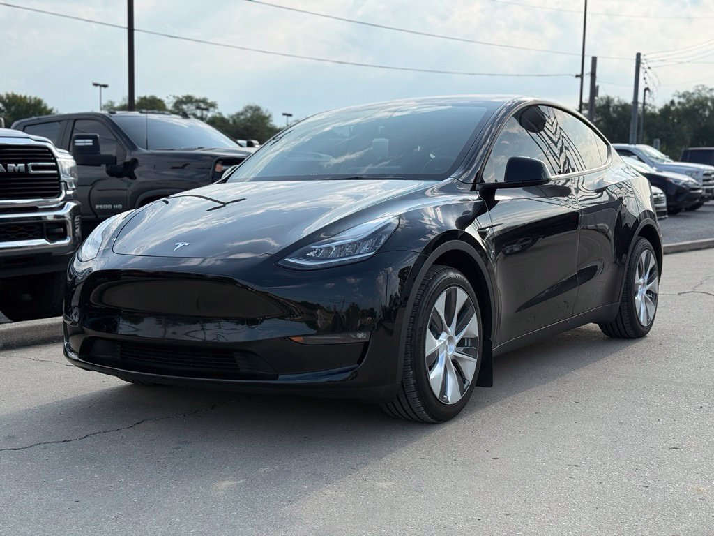 Used 2022 Tesla Model Y Long Range AWD/4WD image 25