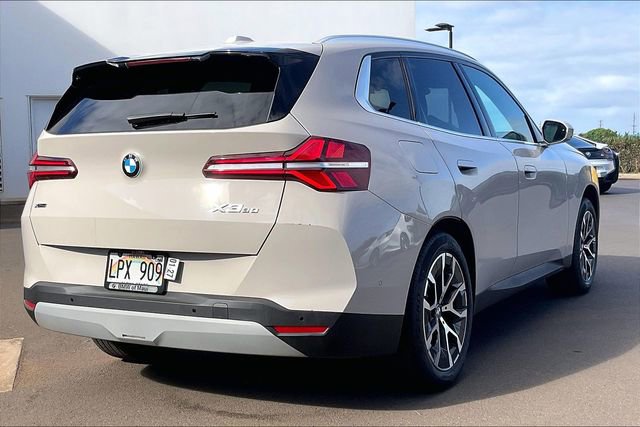 Certified 2025 BMW X3 xDrive30i w/ Premium Package image 11