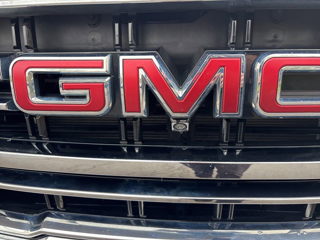 Used 2023 GMC Yukon XL SLT w/ SLT Luxury Package AWD/4WD image 12