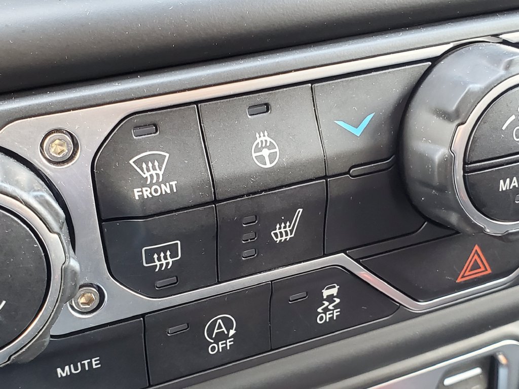 Used 2022 Jeep Gladiator Sport AWD/4WD image 17