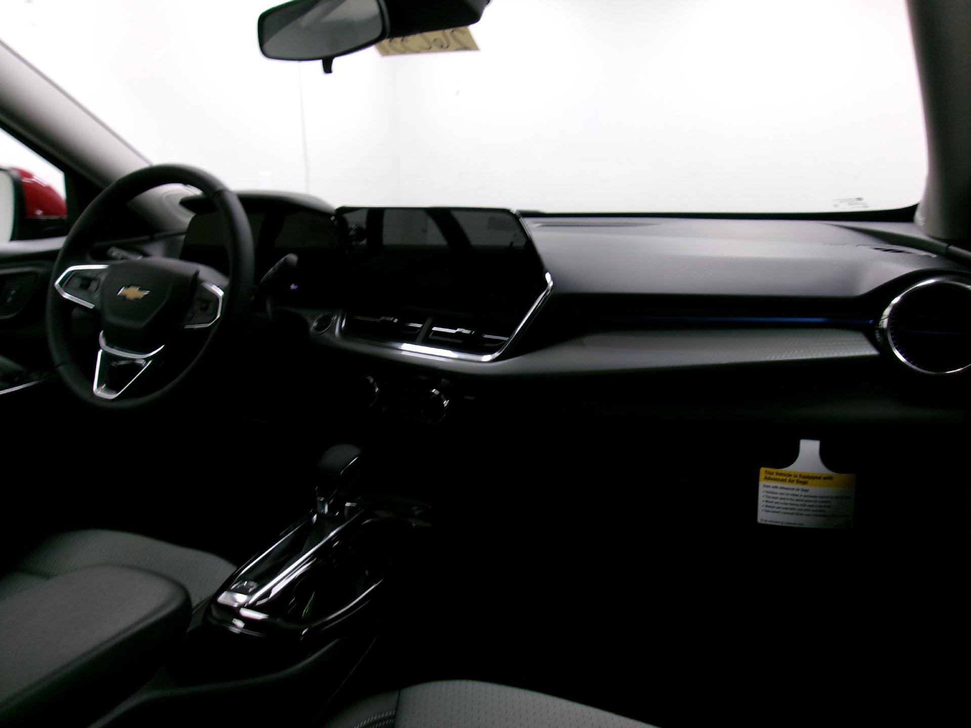 New 2026 Chevrolet Trax LT w/ Driver Confidence Package FWD image 9