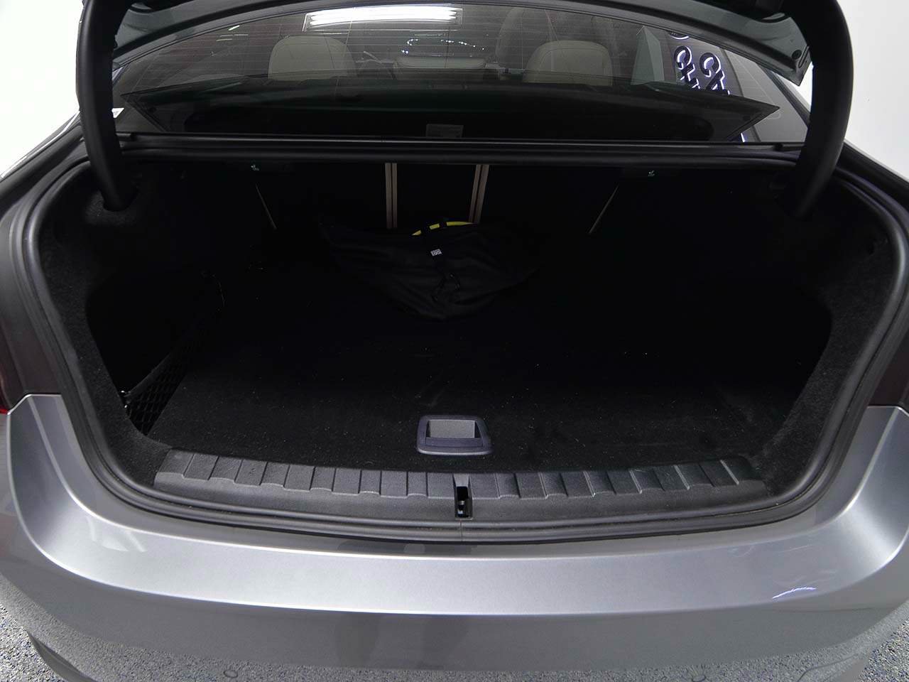 Used 2023 BMW 330e w/ Premium Package RWD image 12
