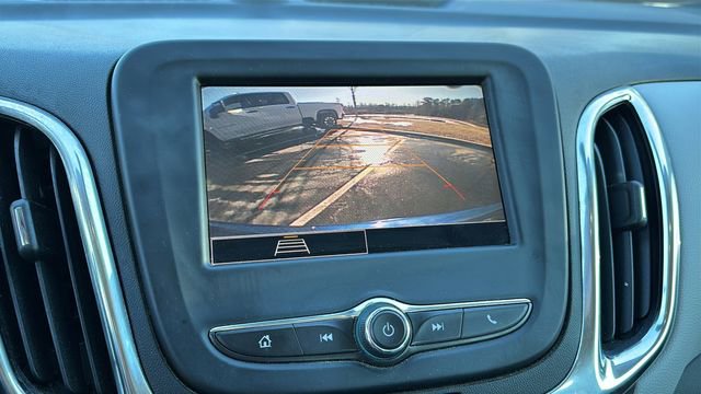 Used 2022 Chevrolet Equinox LS image 22