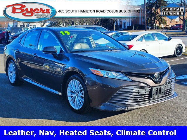 Used 2019 Toyota Camry XLE w/ Navigation Package image 1