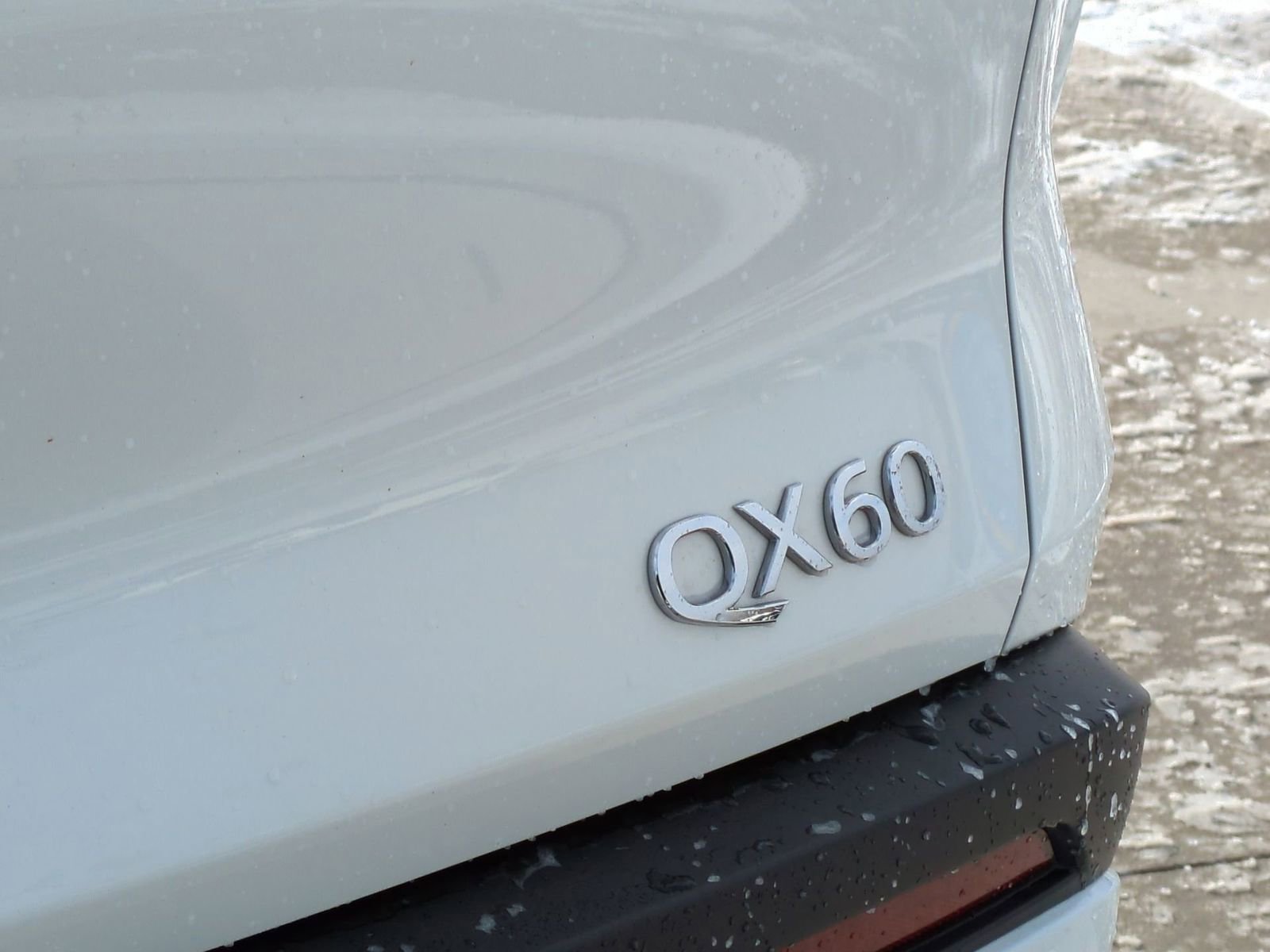 Used 2023 INFINITI QX60 Pure image 12