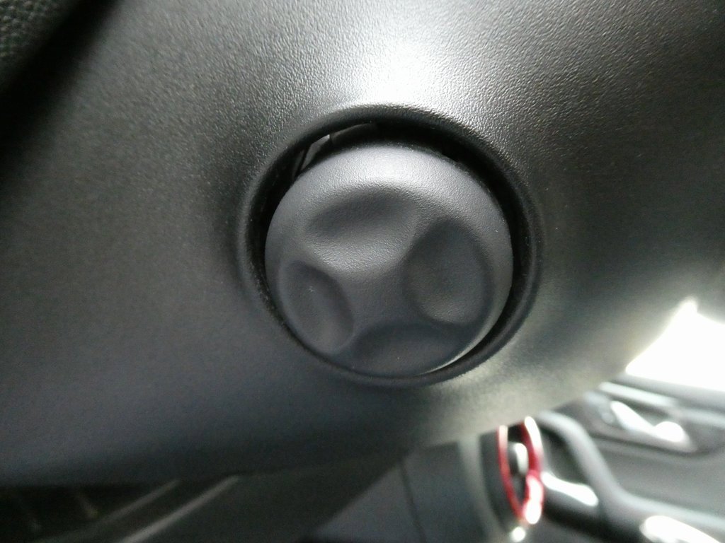 Used 2019 Chevrolet Blazer RS image 23