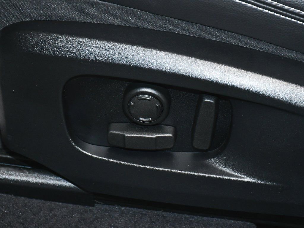 Used 2024 Jaguar F-PACE R-Dynamic S image 49