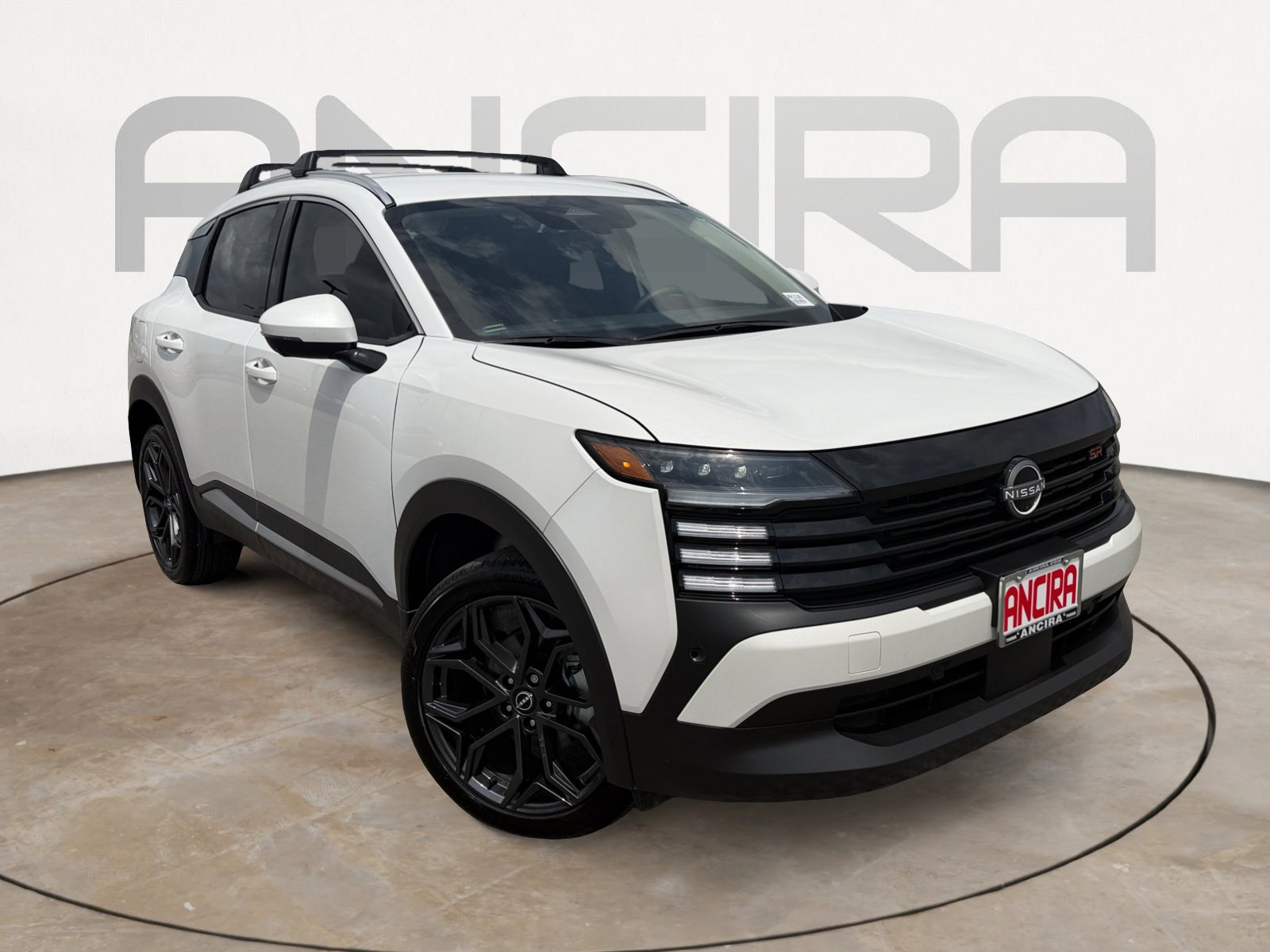 Used 2025 Nissan Kicks SR FWD image 4