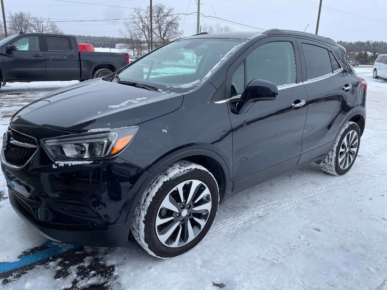 Used 2022 Buick Encore Preferred w/ Safety Package image 1