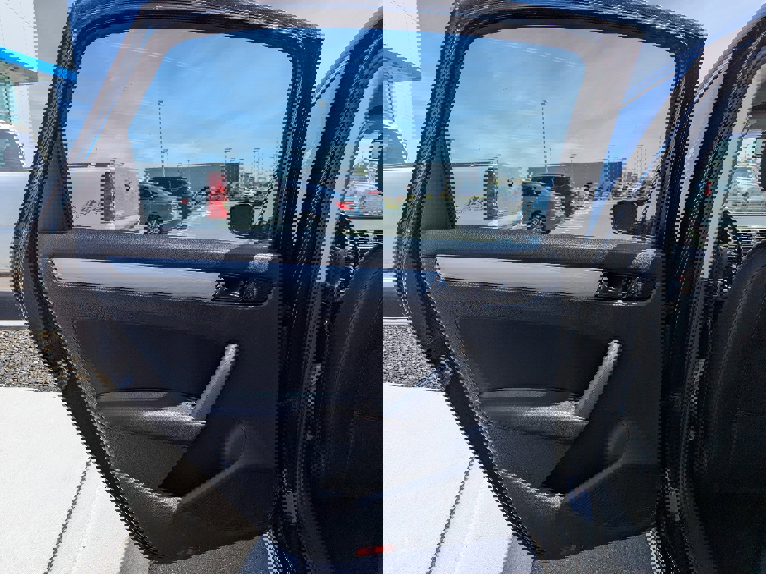 Used 2013 Volkswagen Passat TDI SE image 27