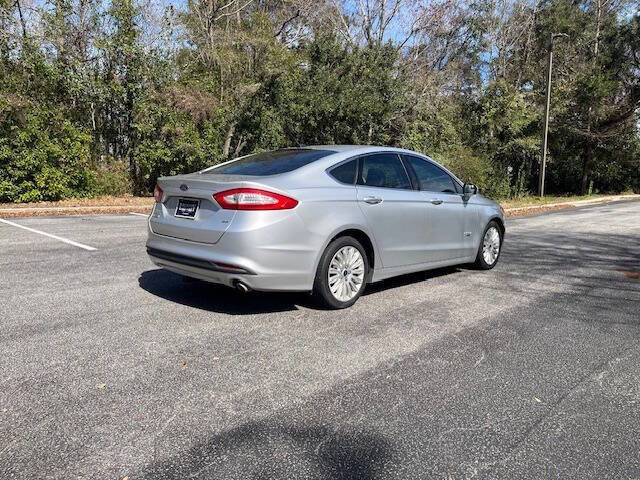 Used 2015 Ford Fusion Energi SE image 5