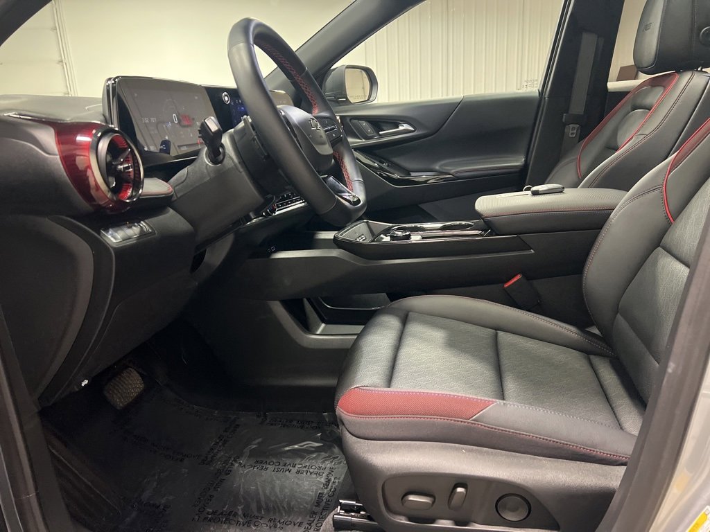 Certified 2025 Chevrolet Equinox RS w/ Safety and Technology Package image 11