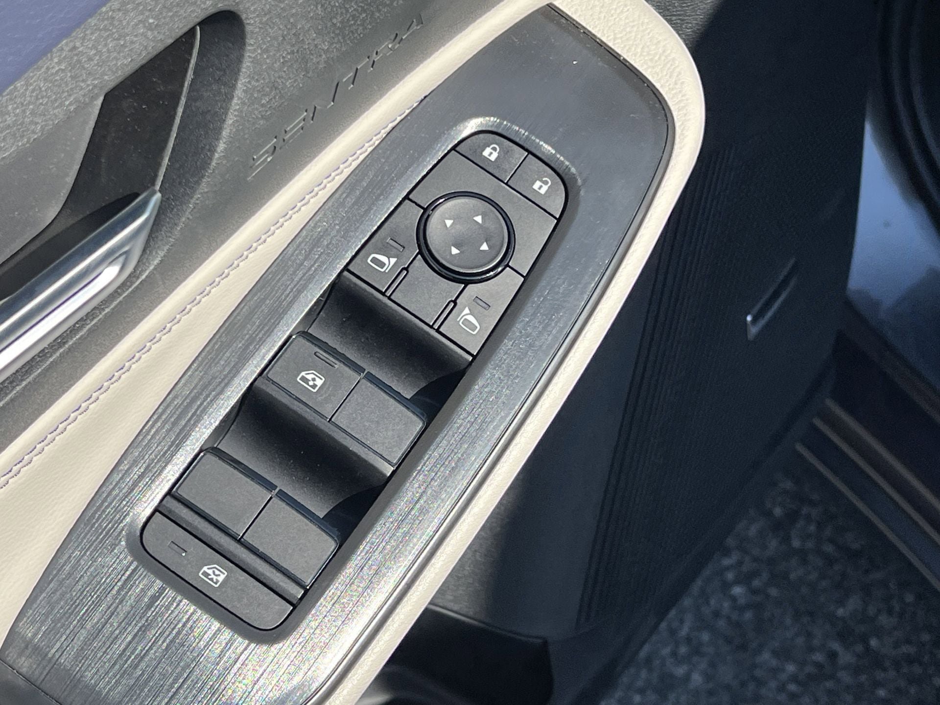 New 2026 Nissan Sentra SL FWD image 15