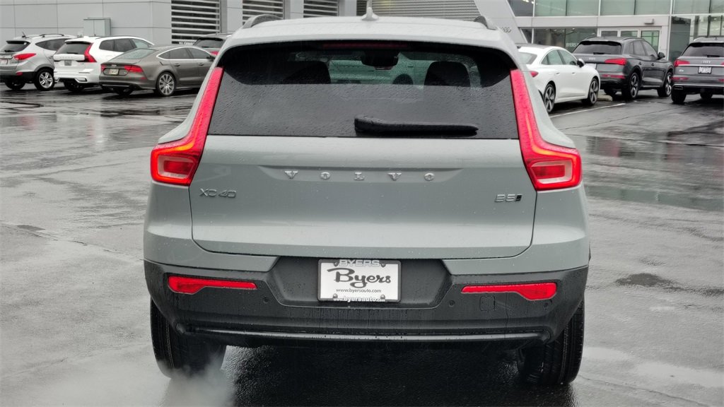 New 2026 Volvo XC40 B5 Plus w/ Protection Package Premier image 29