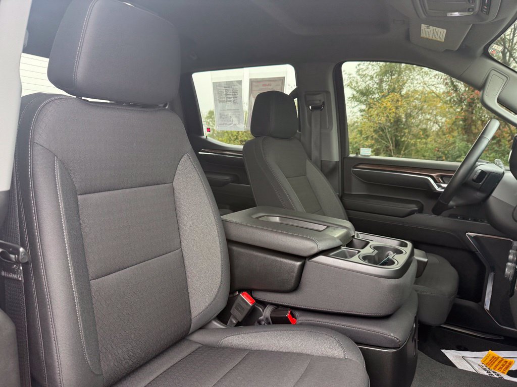Used 2025 Chevrolet Silverado 1500 LT AWD/4WD image 22