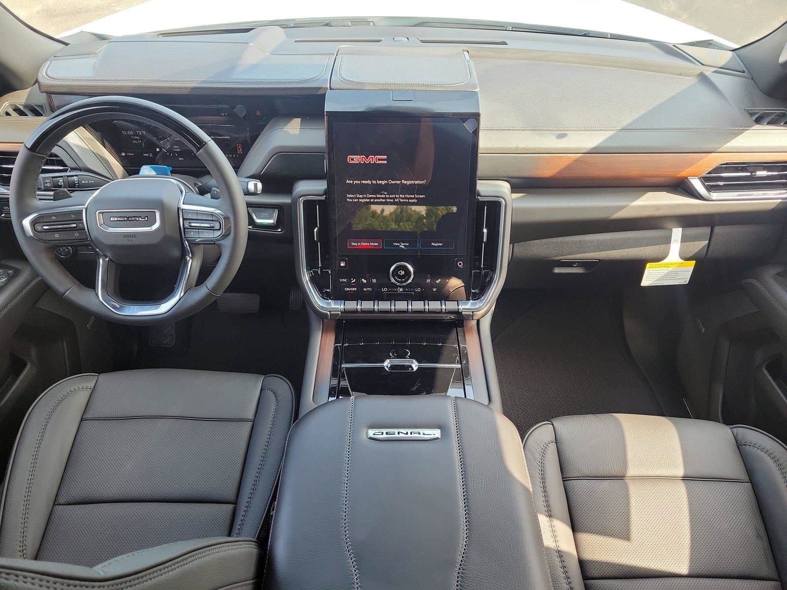 New 2026 GMC Yukon Denali w/ Advanced Technology Package AWD/4WD image 8