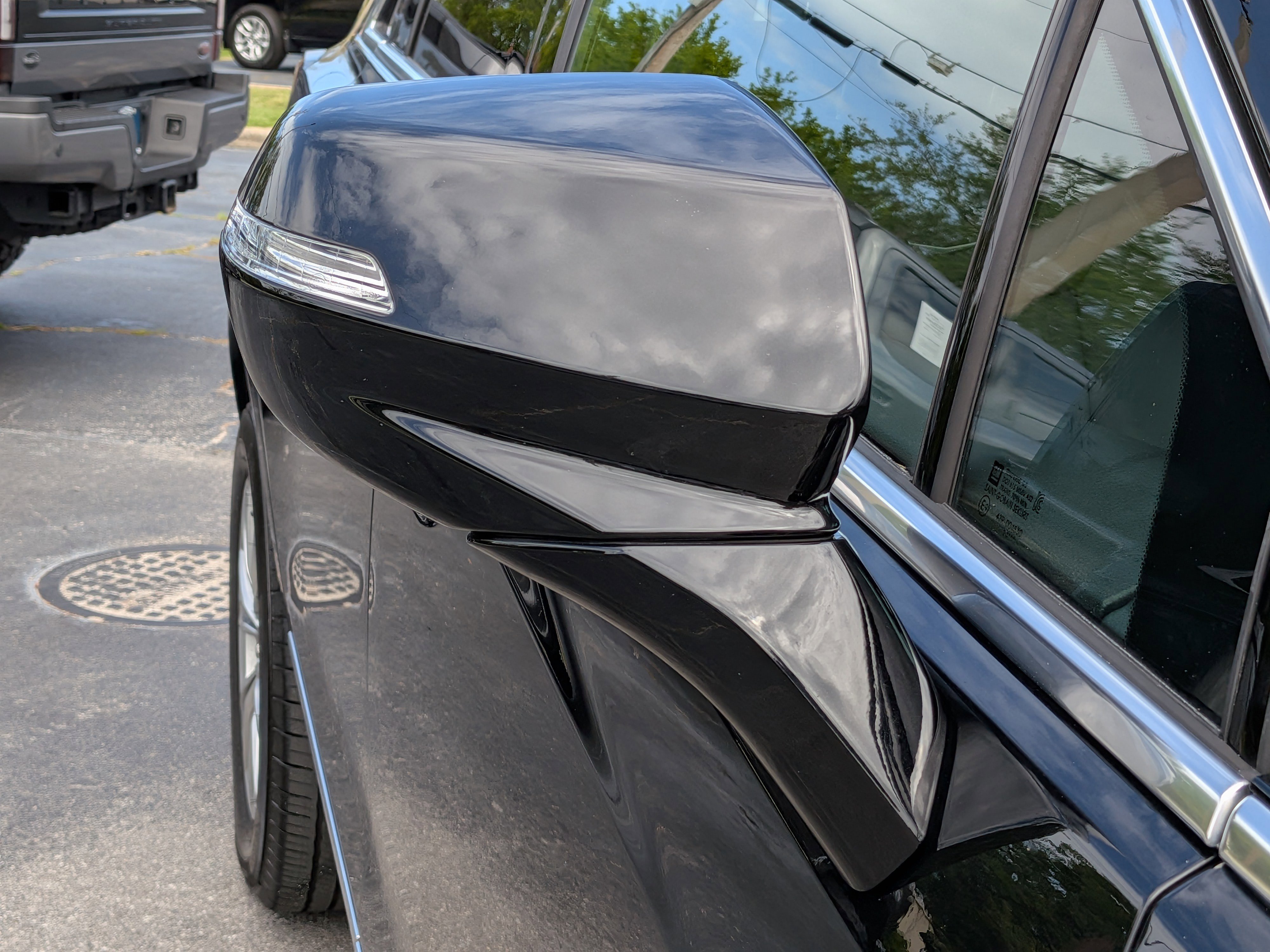 Certified 2023 Cadillac XT5 Premium Luxury w/ Technology Package image 11