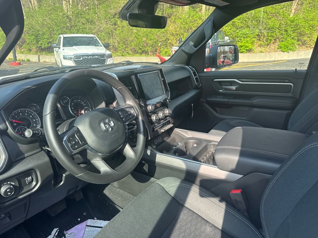 Used 2025 RAM 1500 Big Horn AWD/4WD image 9