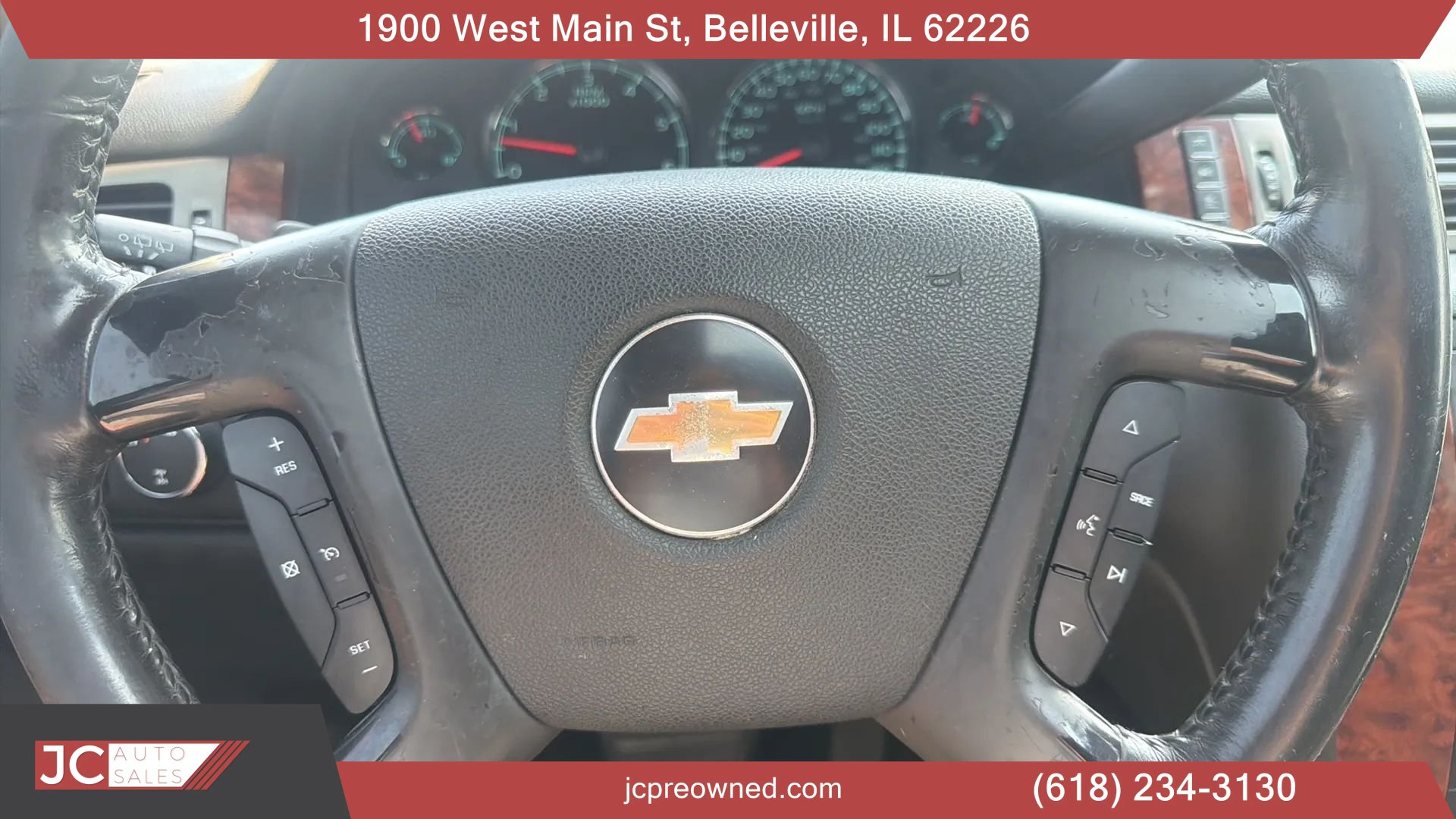Used 2008 Chevrolet Suburban LTZ w/ LTZ Preferred Equipment Group AWD/4WD image 16