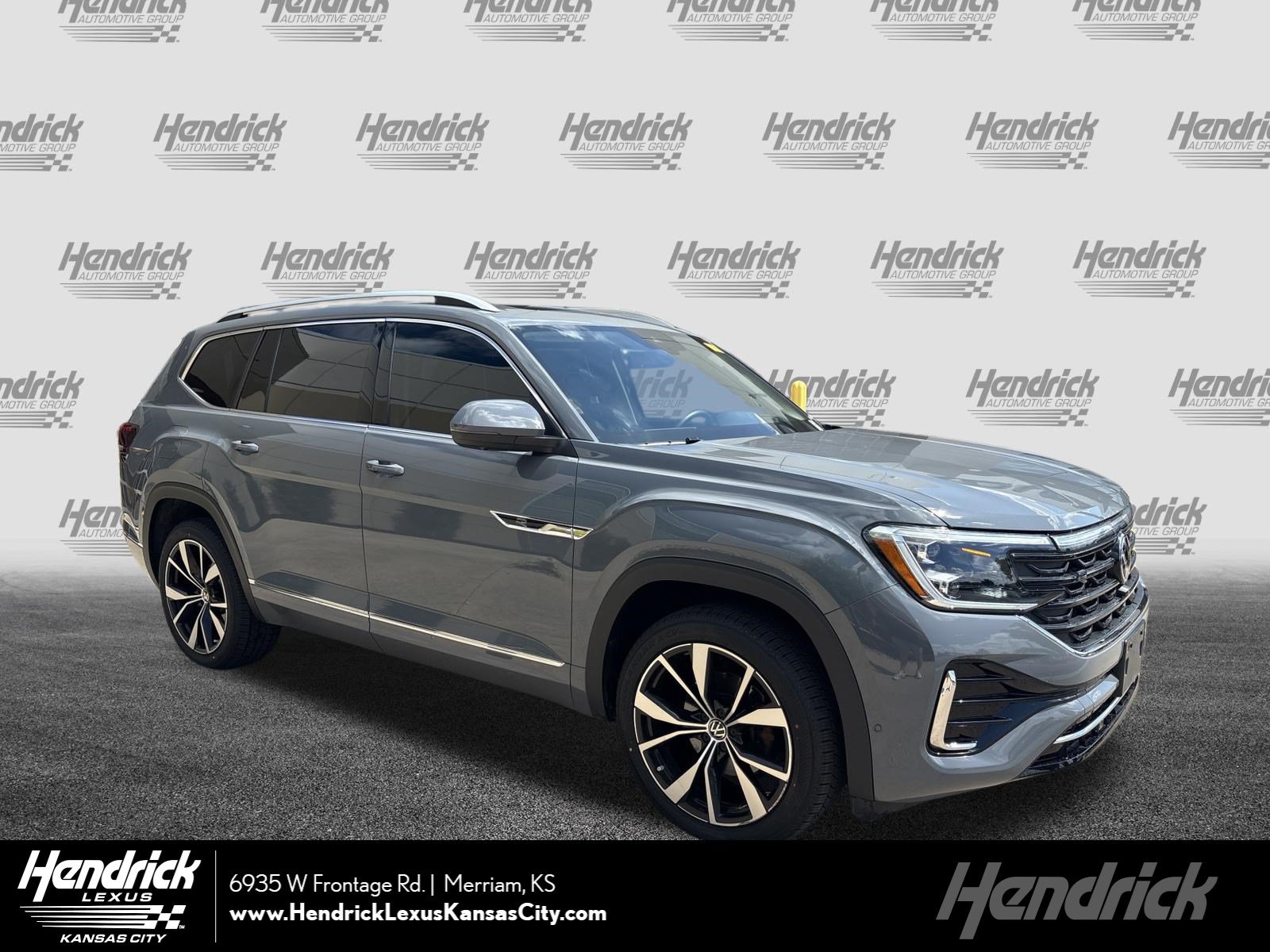 Used 2025 Volkswagen Atlas SEL Premium R-Line
