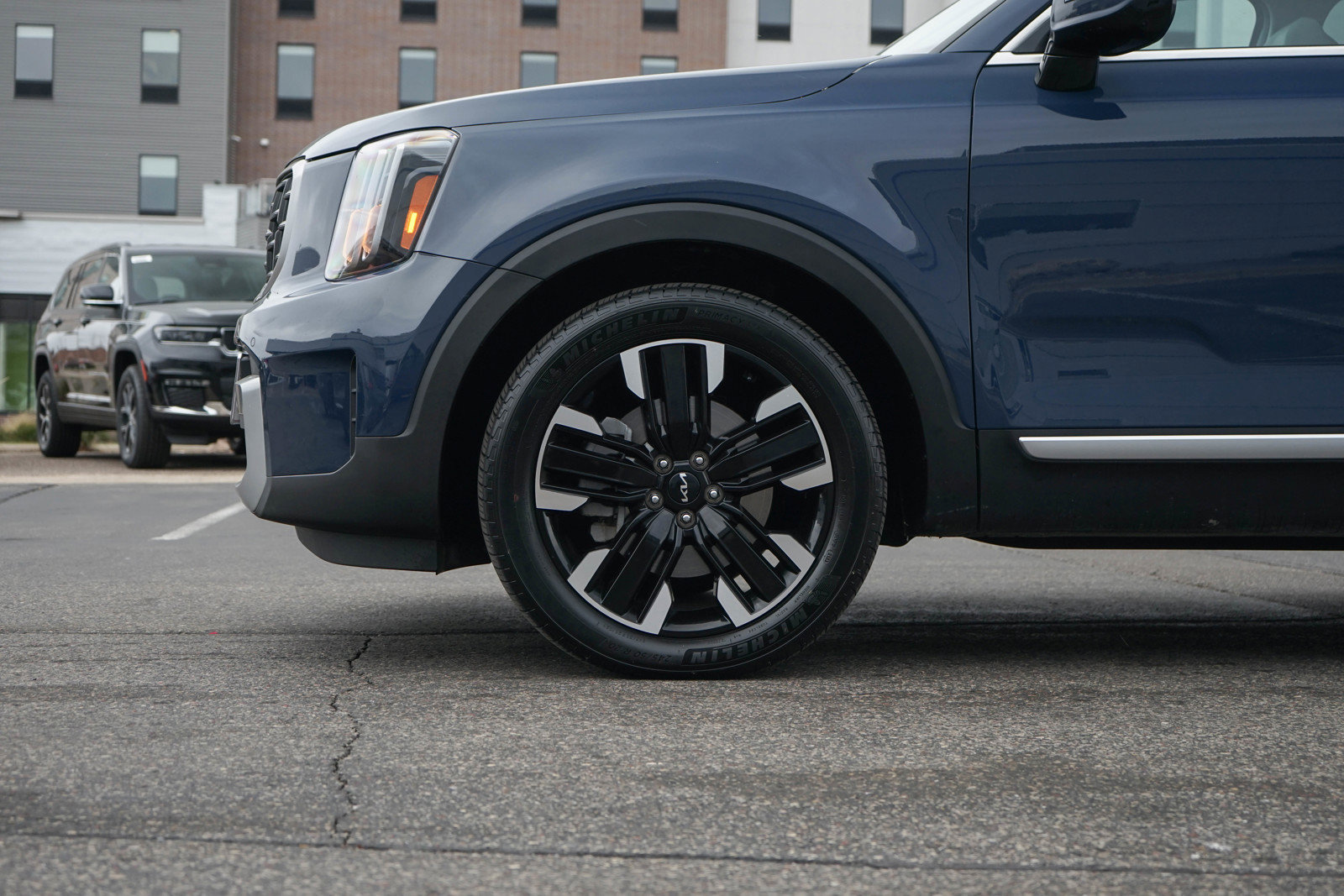 Used 2024 Kia Telluride SX image 10