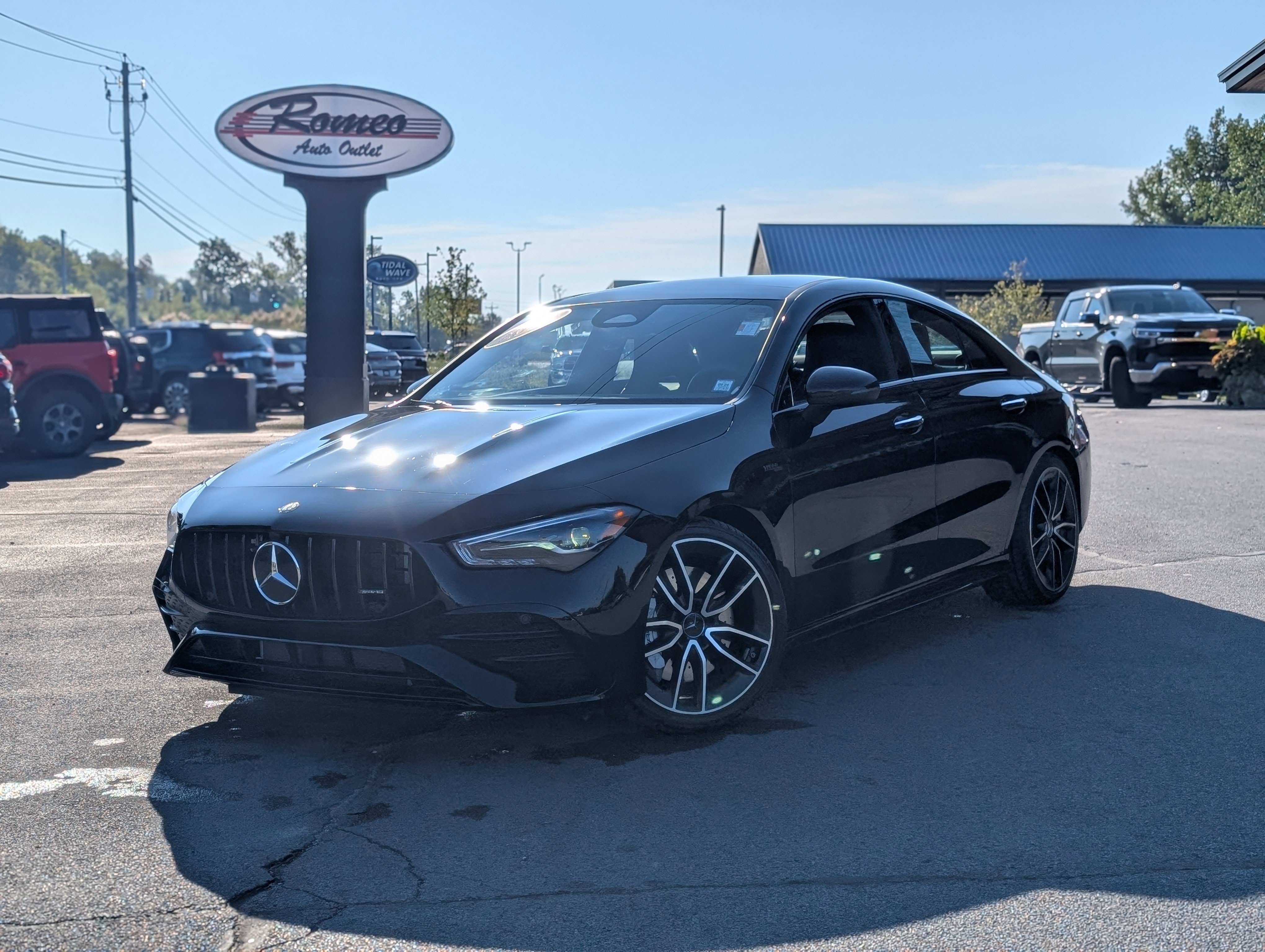 Used 2025 Mercedes-Benz CLA 35 AMG 4MATIC image 1