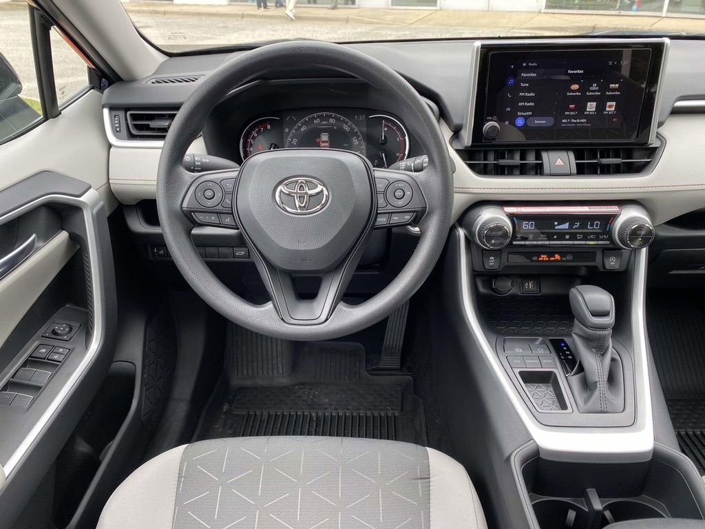 Used 2025 Toyota RAV4 XLE w/ Convenience Package FWD image 9