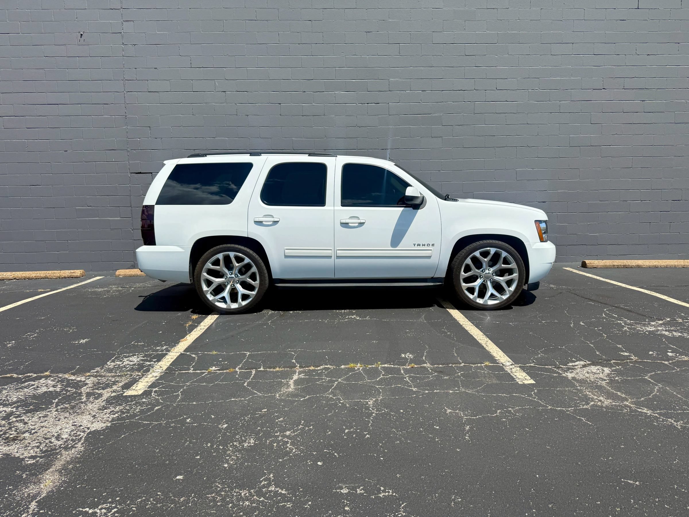 Used 2010 Chevrolet Tahoe LT AWD/4WD image 10