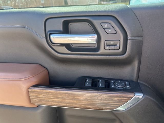 Used 2019 Chevrolet Silverado 1500 High Country w/ Technology Package AWD/4WD image 28