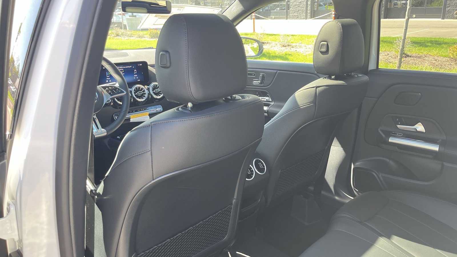 New 2026 Mercedes-Benz GLA 250 4MATIC image 31