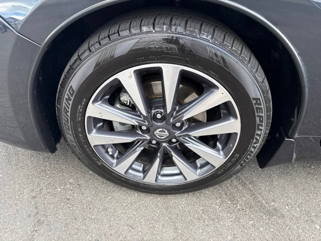 Used 2016 Nissan Altima 2.5 SL w/ 2.5 Technology w/LED Package FWD image 13