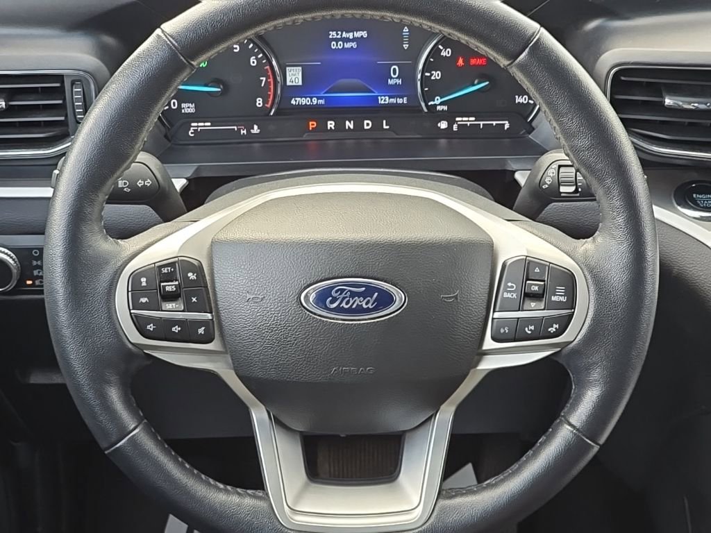 Used 2022 Ford Explorer XLT w/ Equipment Group 202A image 26