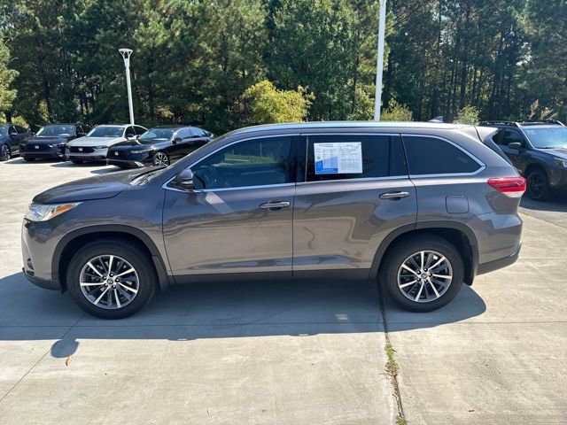 Used 2019 Toyota Highlander XLE image 6