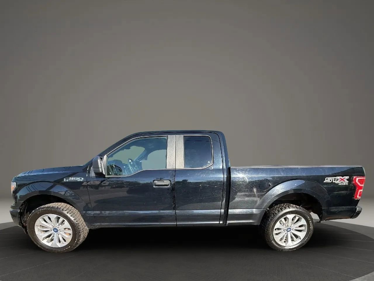 Used 2018 Ford F150 XL w/ Equipment Group 101A Mid AWD/4WD image 8