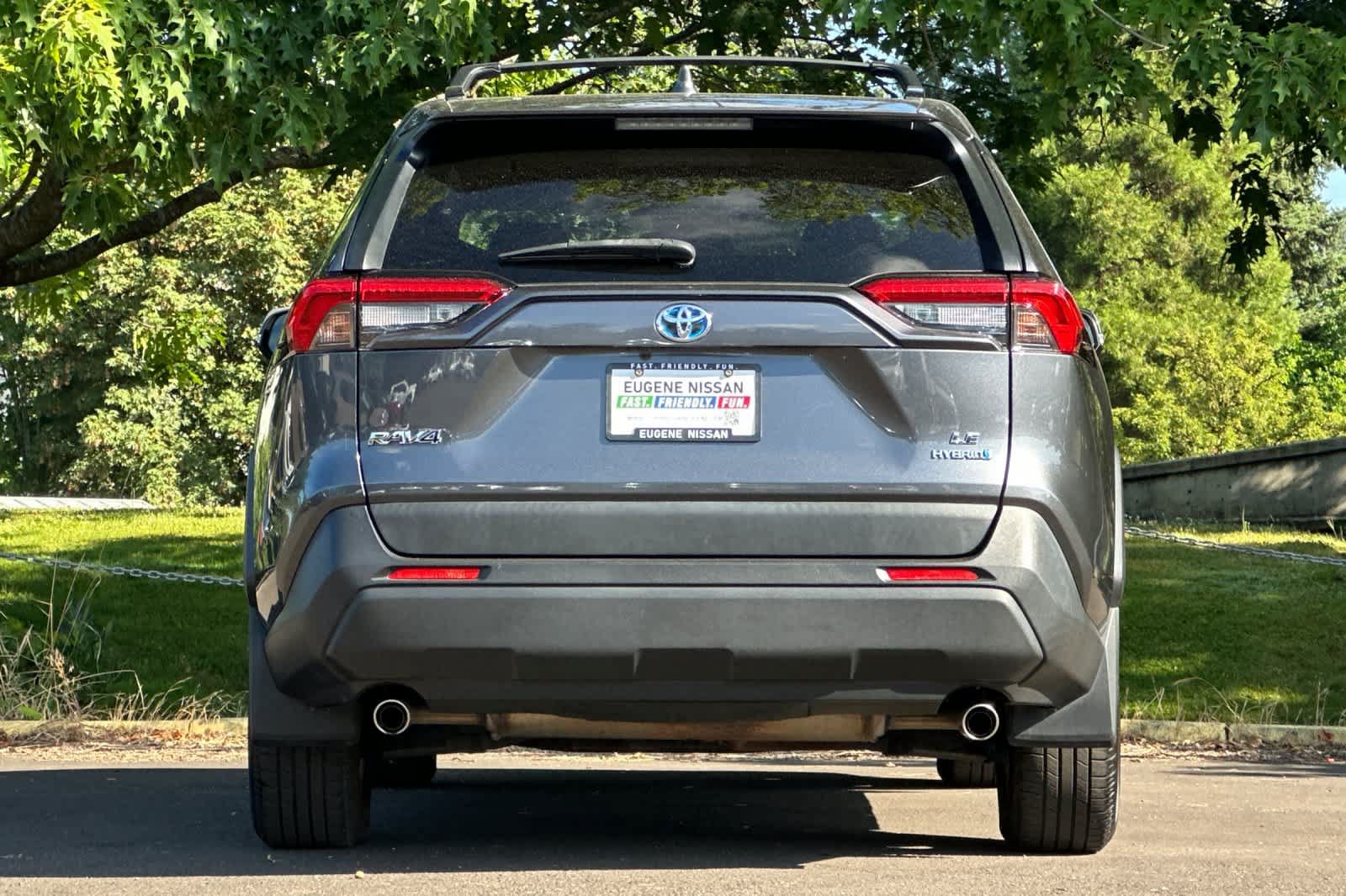Used 2020 Toyota RAV4 LE w/ All Weather Liner Package AWD/4WD image 7