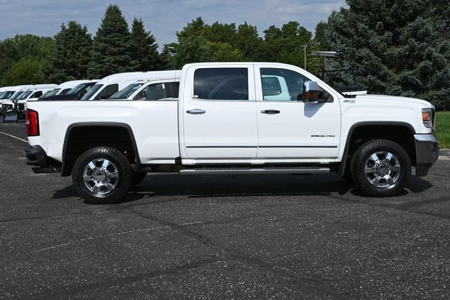 Used 2019 GMC Sierra 2500 SLT AWD/4WD image 2