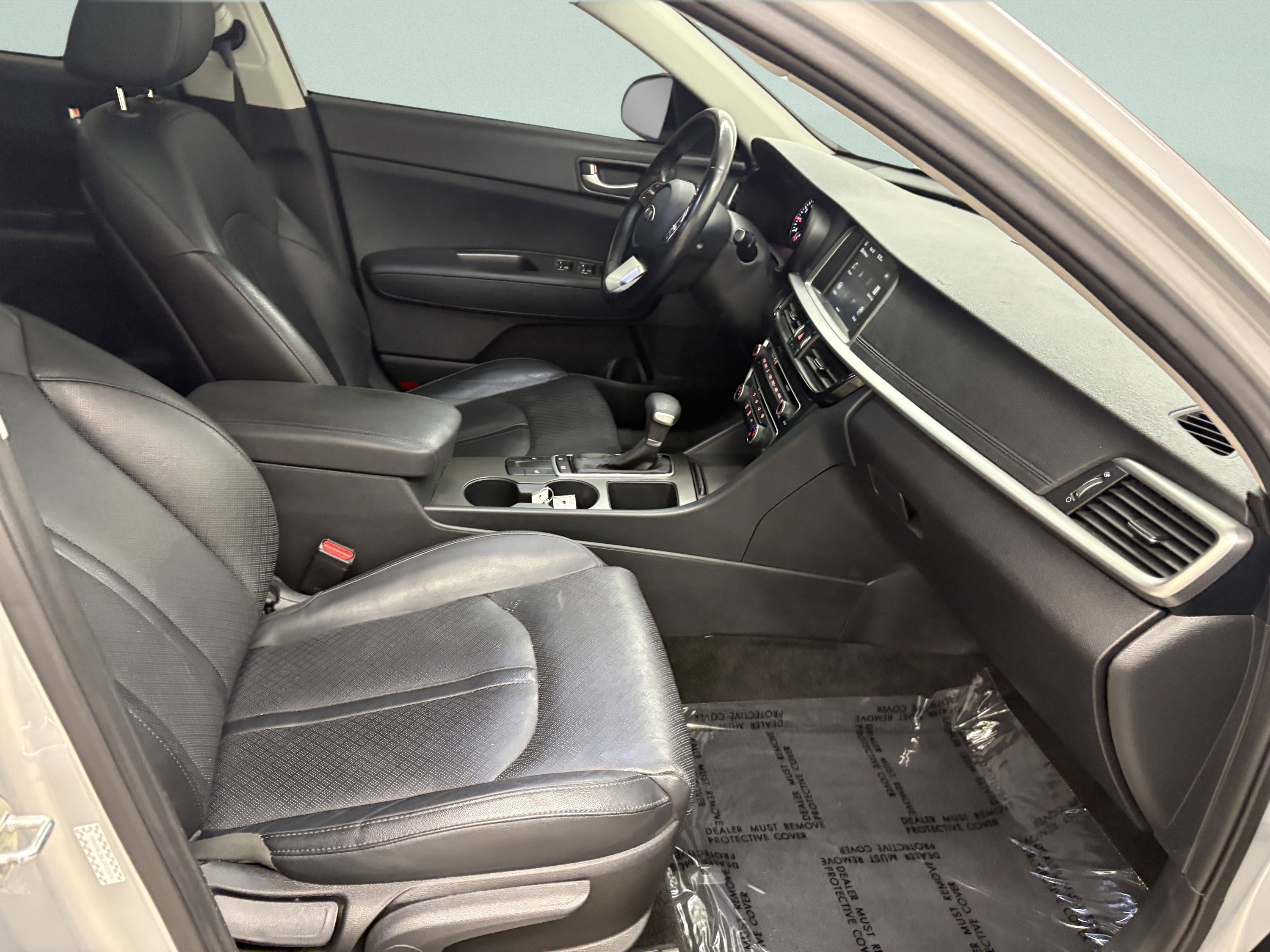 Used 2020 Kia Optima SE image 22