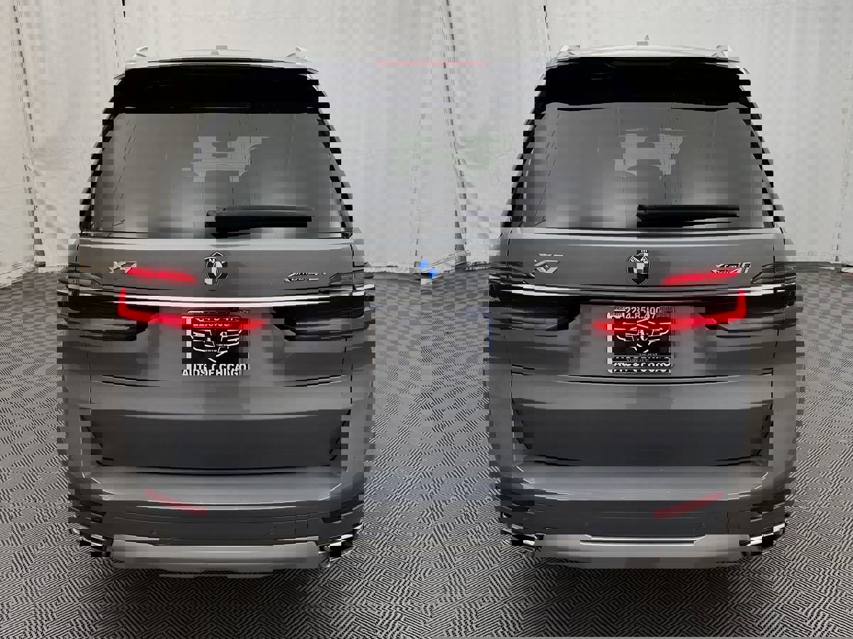 Used 2023 BMW X7 xDrive40i w/ Premium Package image 5