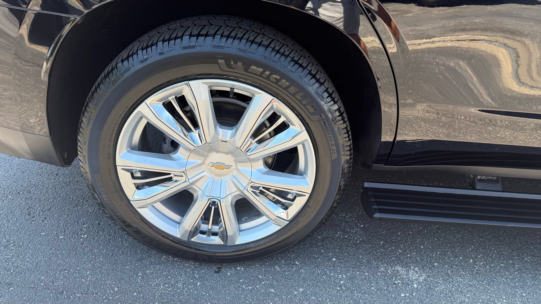 Used 2021 Chevrolet Tahoe High Country AWD/4WD image 14