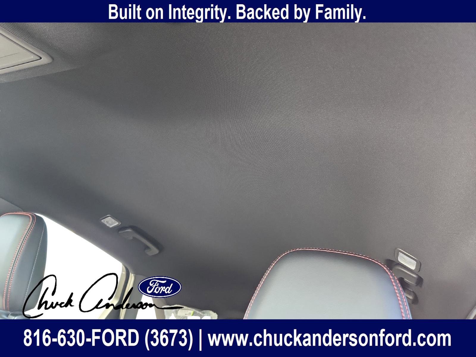 New 2026 Ford Escape ST-Line w/ Cold Weather Package AWD/4WD image 13