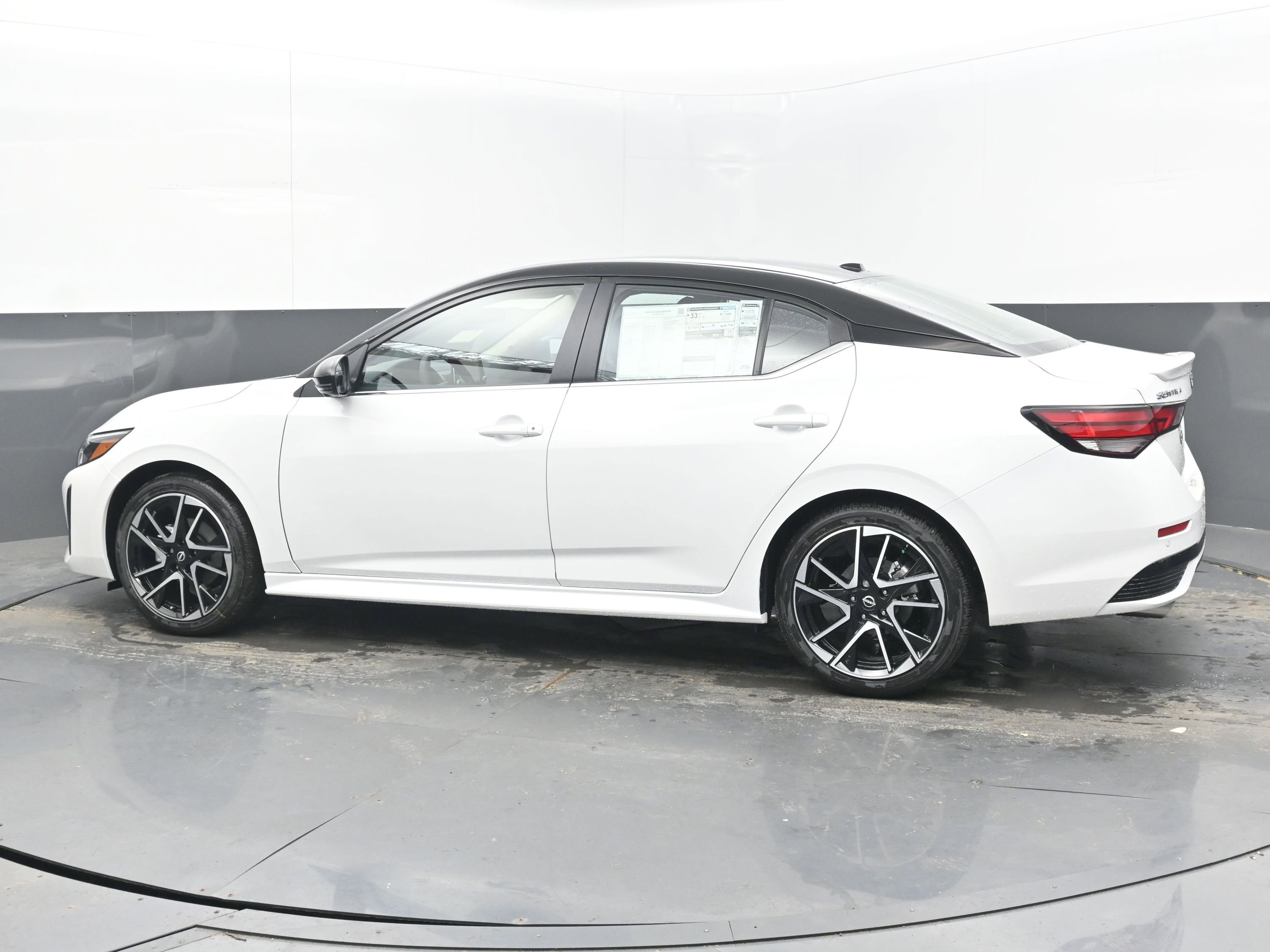 New 2025 Nissan Sentra SR w/ SR Premium Package image 5