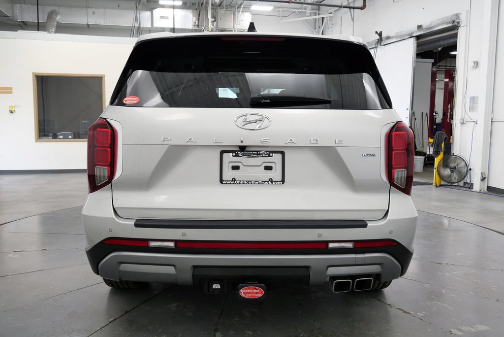 Used 2024 Hyundai Palisade Limited AWD/4WD image 6