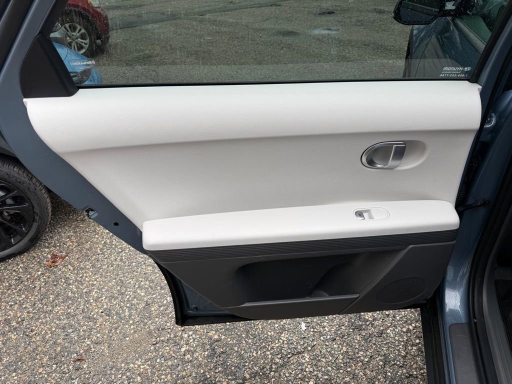 Used 2024 Hyundai Ioniq 5 SEL image 16
