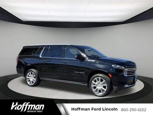 Used 2022 Chevrolet Suburban High Country w/ Premium Package 2