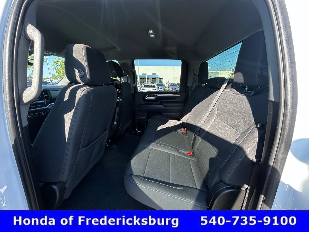 Used 2025 Chevrolet Silverado 2500 LT w/ Safety Package AWD/4WD image 25