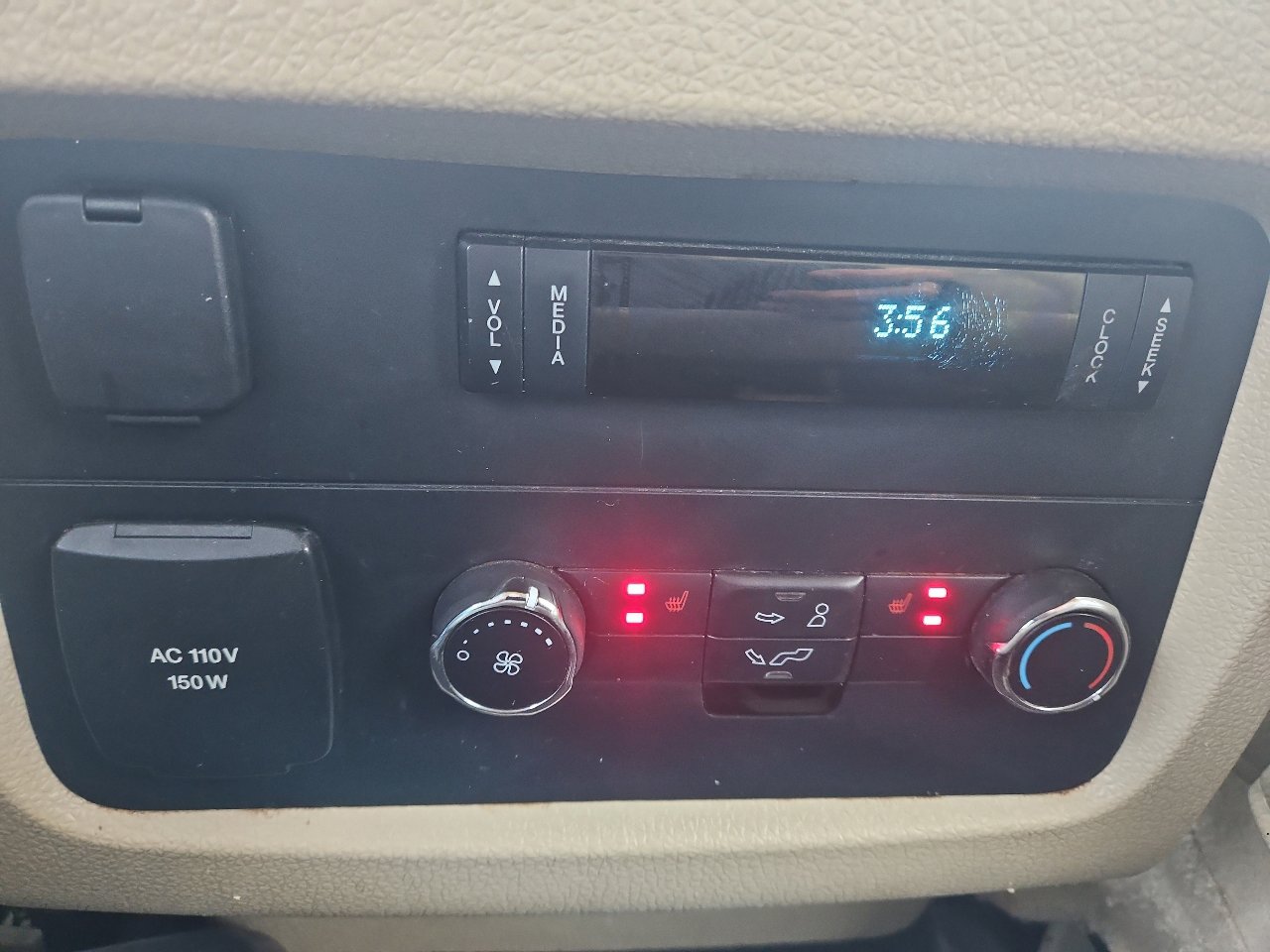 Used 2015 Ford Expedition EL Limited w/ Equipment Group 301A image 28